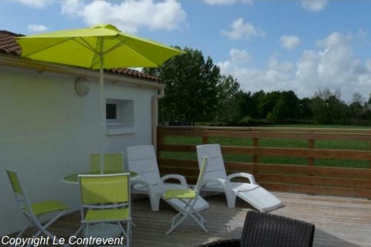 Villa Le Contrevent Saint-Julien-des-Landes Exterior foto